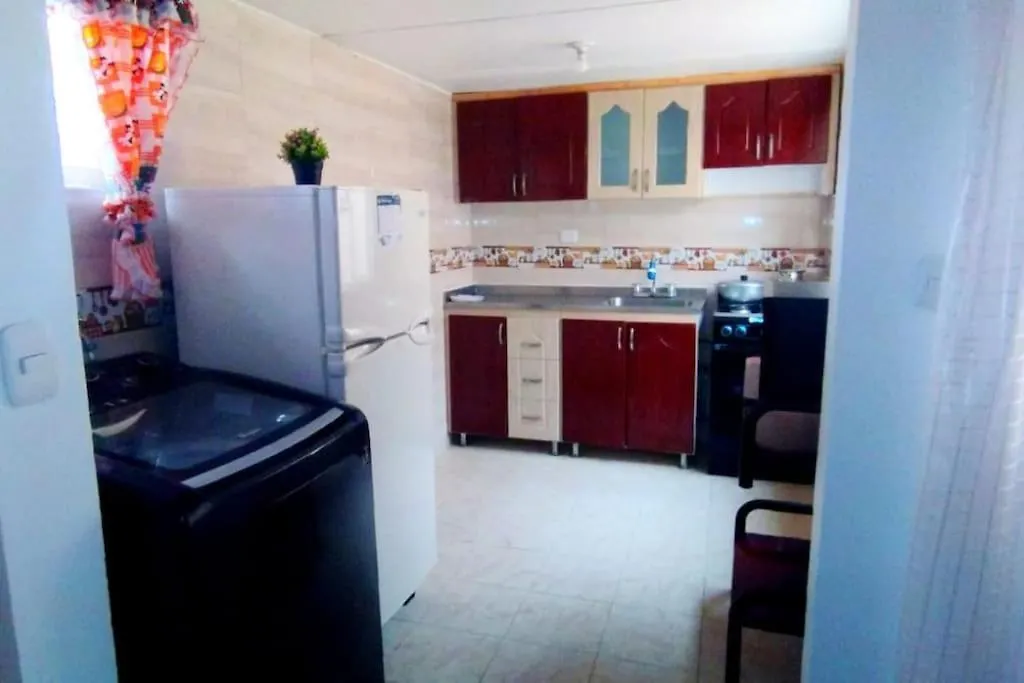 Apartamento Familiar, Cerca Al Aeropuerto Bogotá